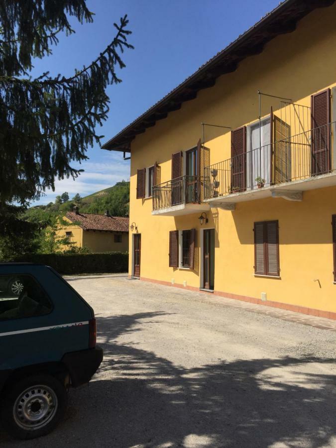 Casa In Langa Apartment Алба Екстериор снимка