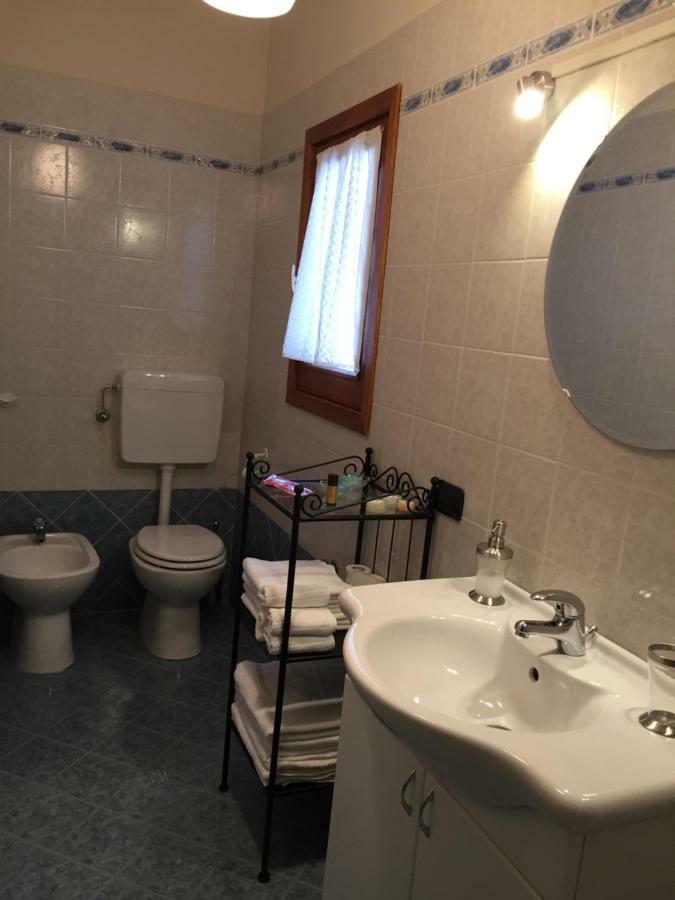 Casa In Langa Apartment Алба Екстериор снимка