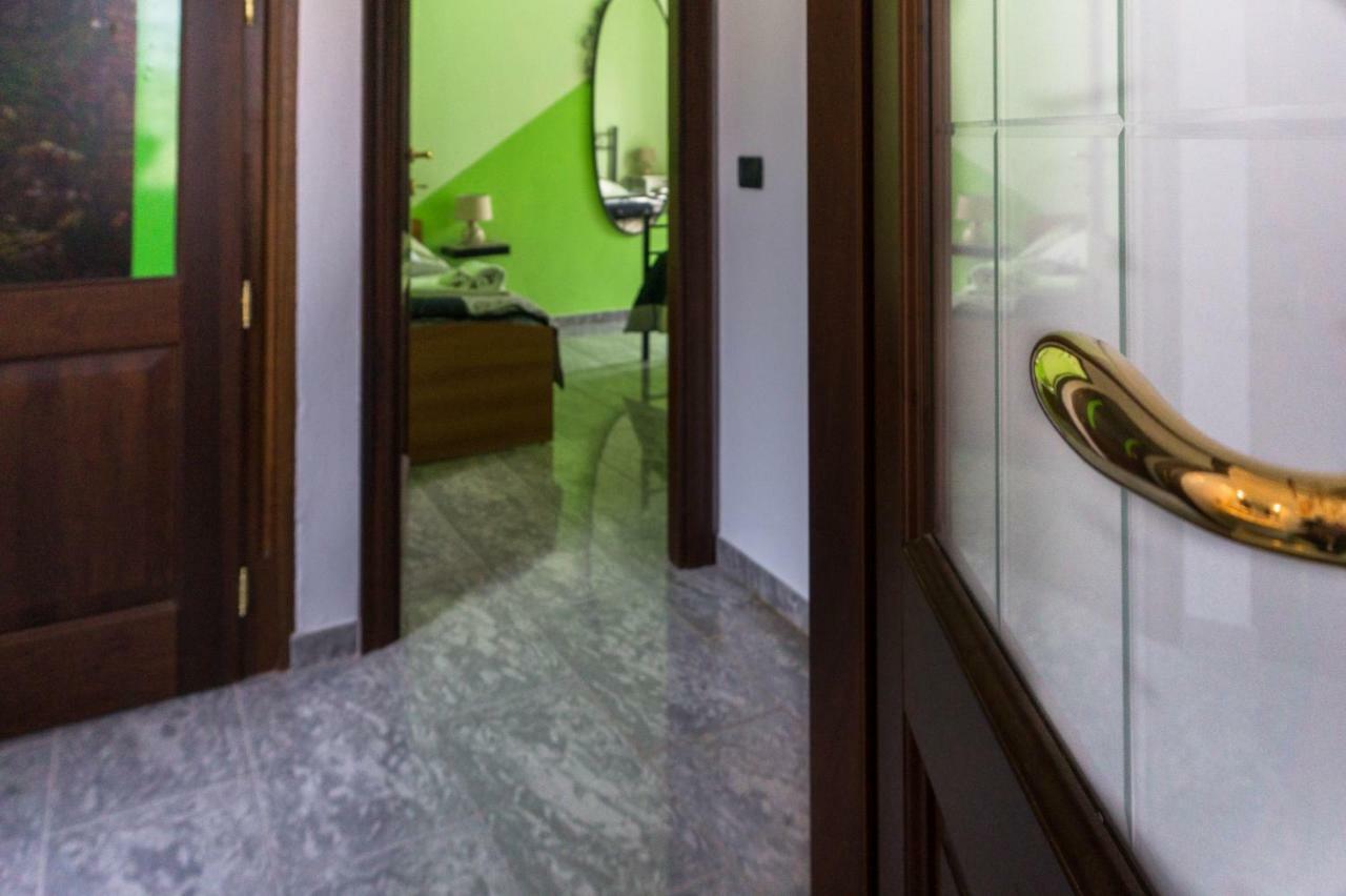 Casa In Langa Apartment Алба Екстериор снимка